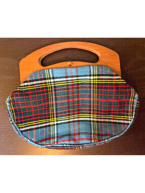 Vintage Bermuda Cedar Handle Bag Plaid Oval Top Handle Bag, Hinge Closure Lined